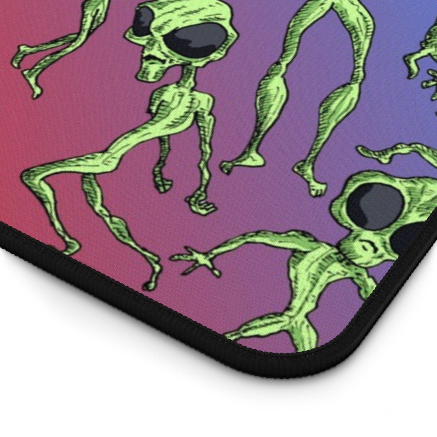 Alien Dance Party Rainbow Desk Mat — Colorful Alien Pattern Gaming Mouse Pad