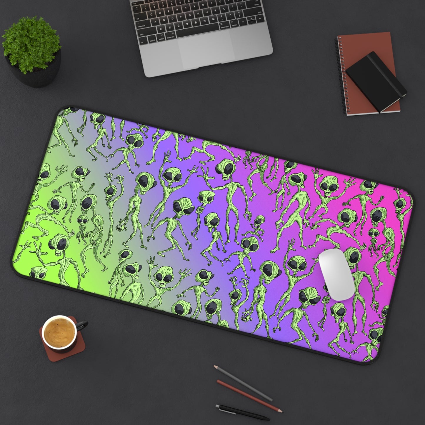 Alien Dance Party Pattern Desk Mat — Neon Green & Purple Gamer Mouse Pad