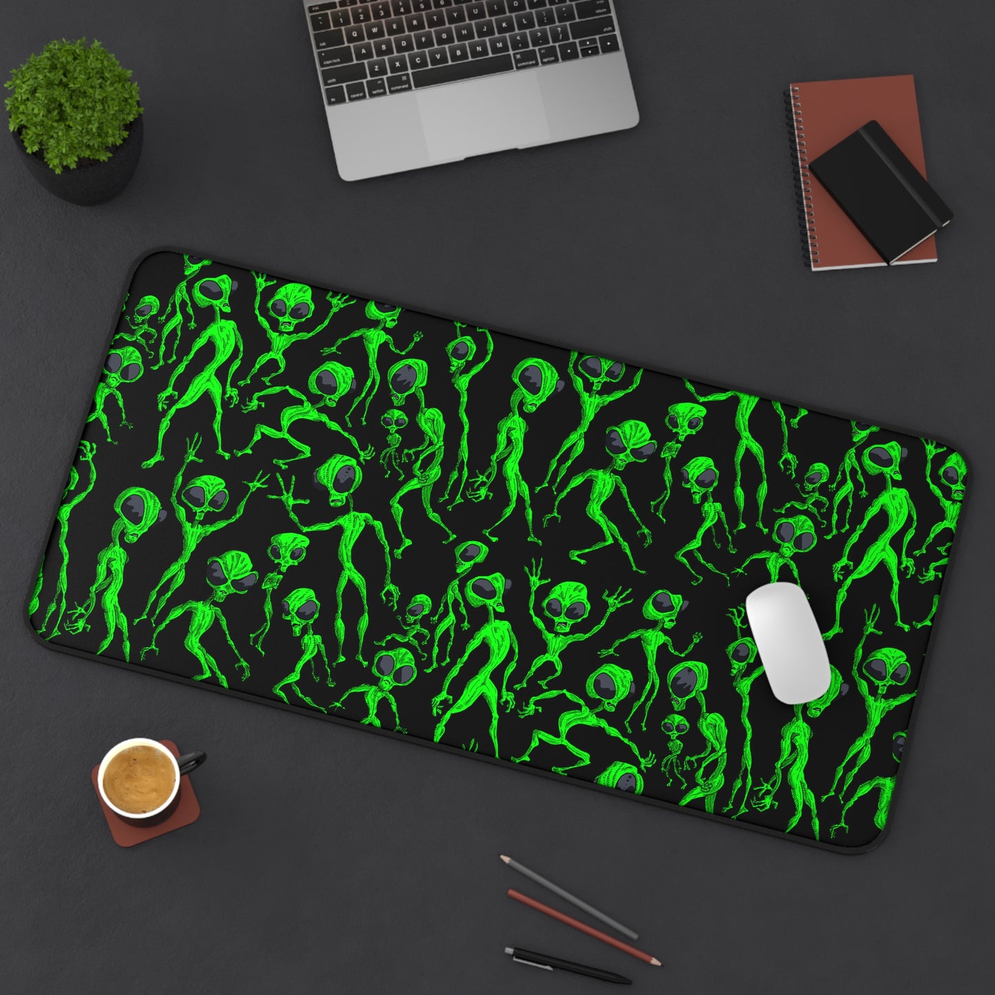 Alien Dance Party Pattern Desk Mat — Neon Green Space Creature Gaming Mouse Pad