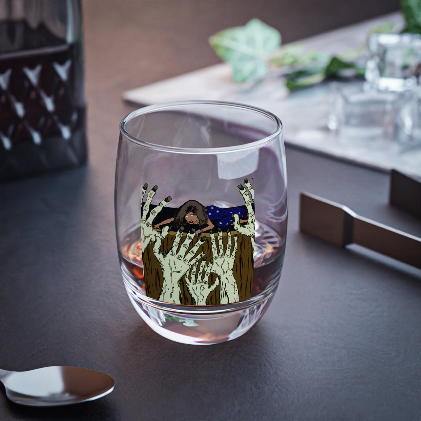 Giant Hands Whiskey Glass - Unique Gift for Halloween Parties, Drinking Glass, Barware, Horror Lovers, Sculpted Design