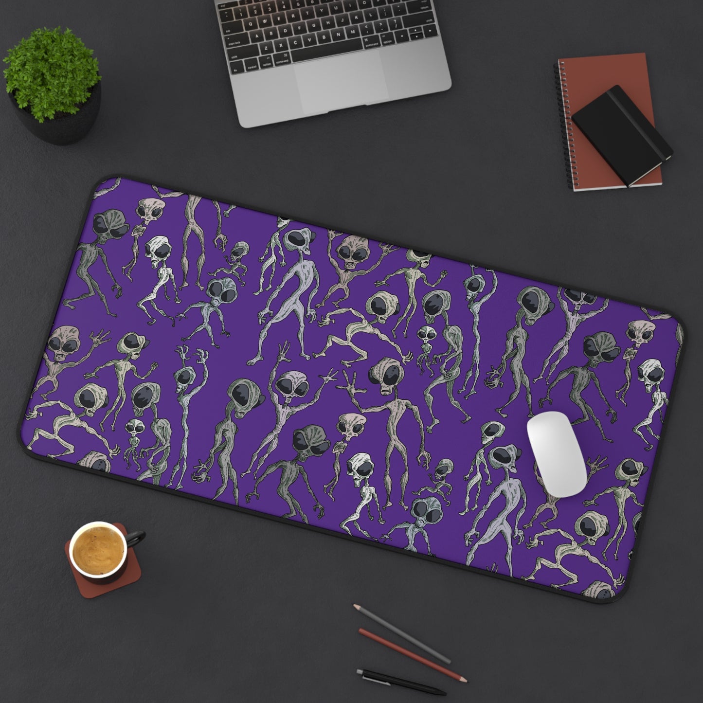 Alien Dance Party Desk Mat for Gamers, Cool Office Decor, Unique Gifts for UFO Enthusiasts, Quirky Work Accessories, Fun Alien Theme