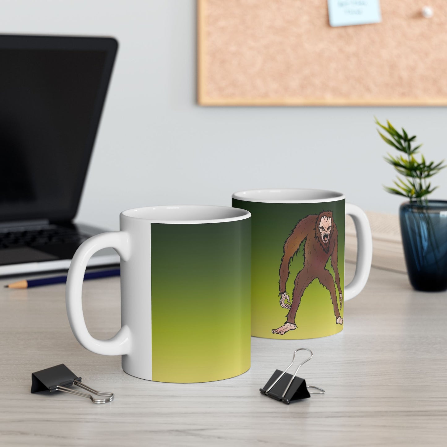 Bigfoot Encounter - Gradient Ceramic Mug – Cute Lizard Coffee Cup (11oz, 15oz)
