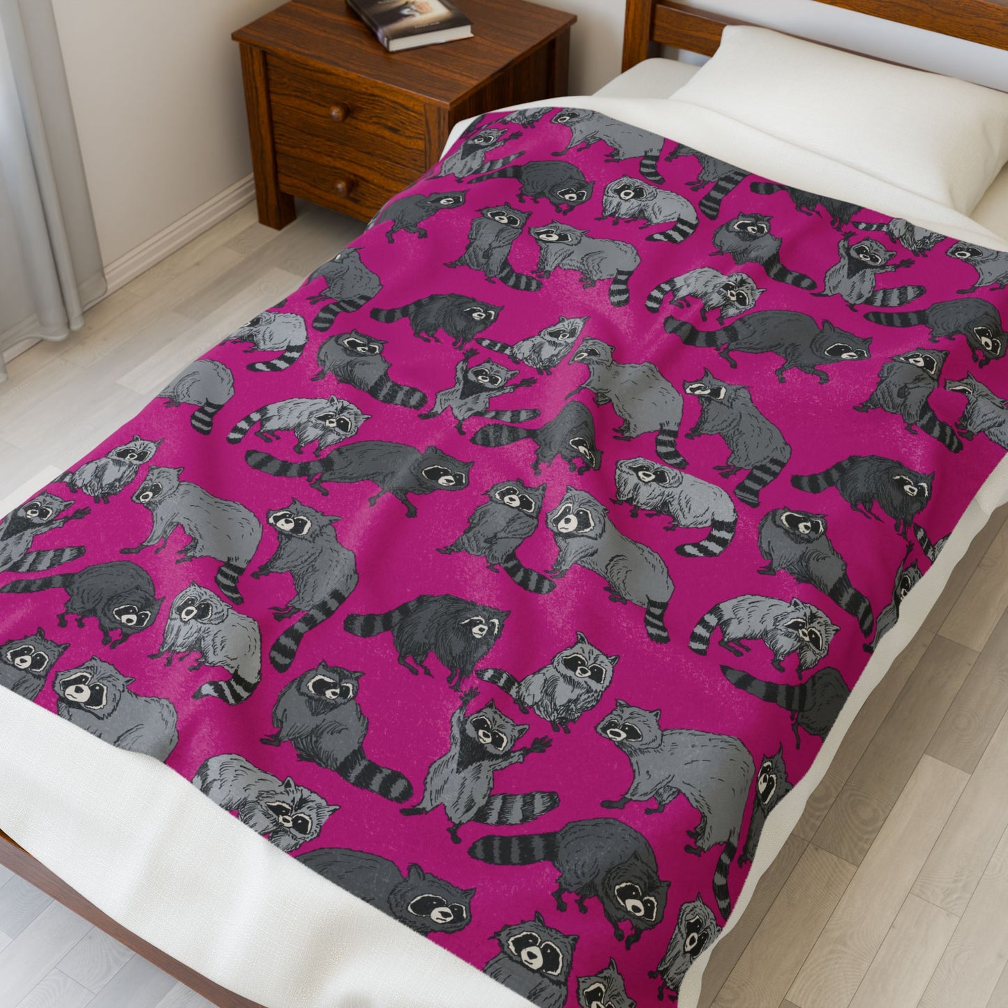 Raccoon Pattern Velveteen Plush Blanket — Cozy Pink Critter Throw