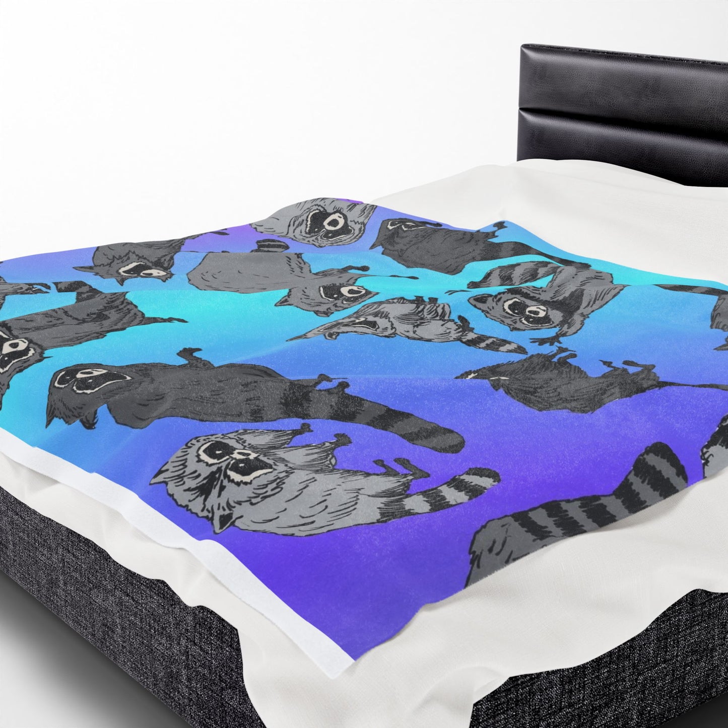 Raccoon Pattern Velveteen Plush Blanket — Cozy Blue Gradient Throw for Animal Lovers