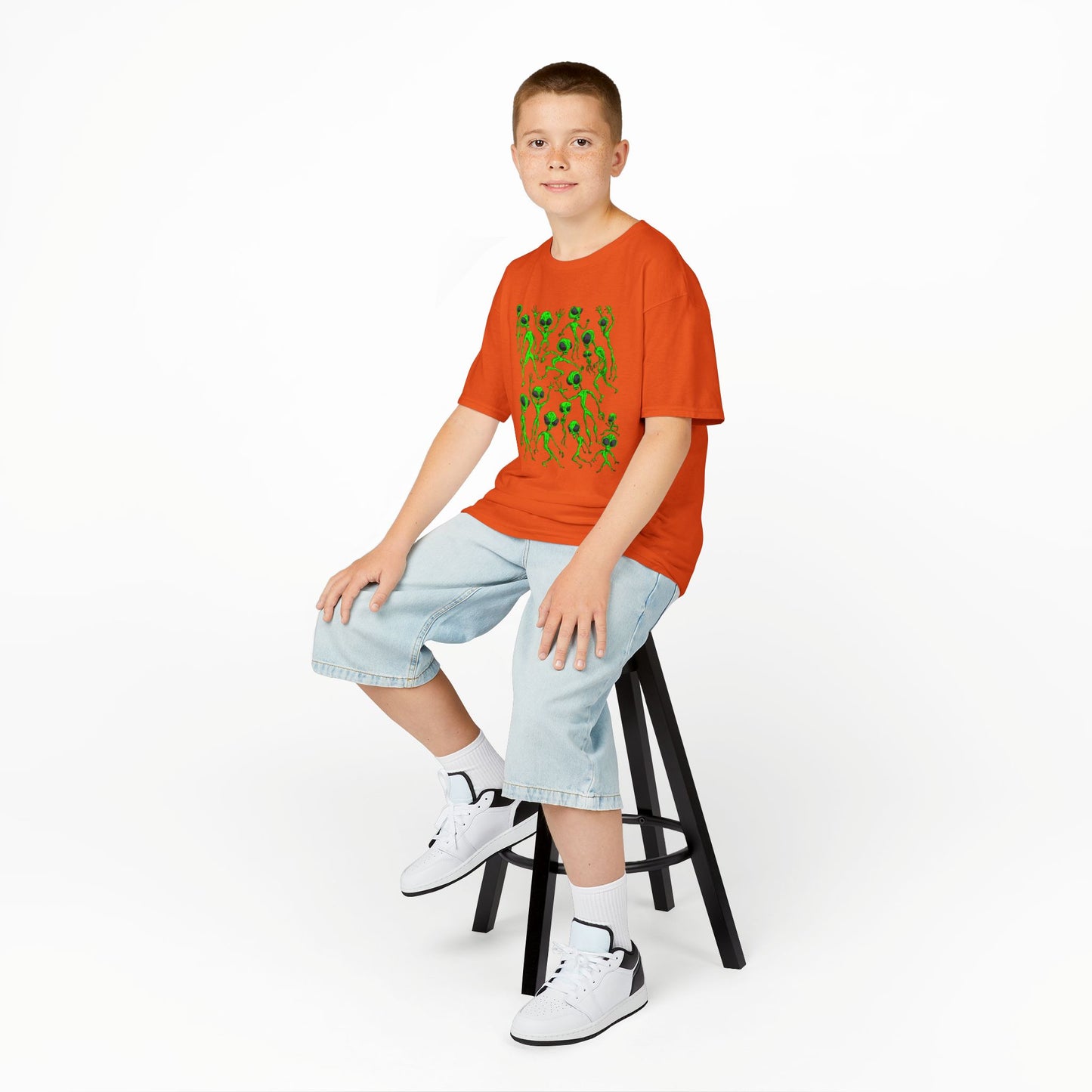 Kids Alien Dance Party T‑Shirt — Fun Green Alien Graphic Tee for Children