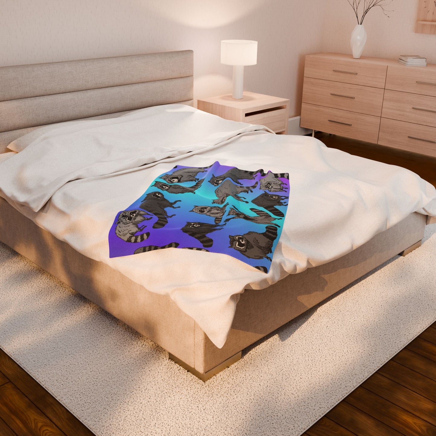 Raccoon Pattern Velveteen Plush Blanket — Cozy Blue Gradient Throw for Animal Lovers