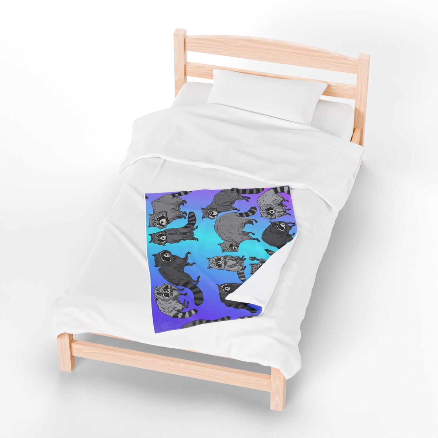 Raccoon Pattern Velveteen Plush Blanket — Cozy Blue Gradient Throw for Animal Lovers
