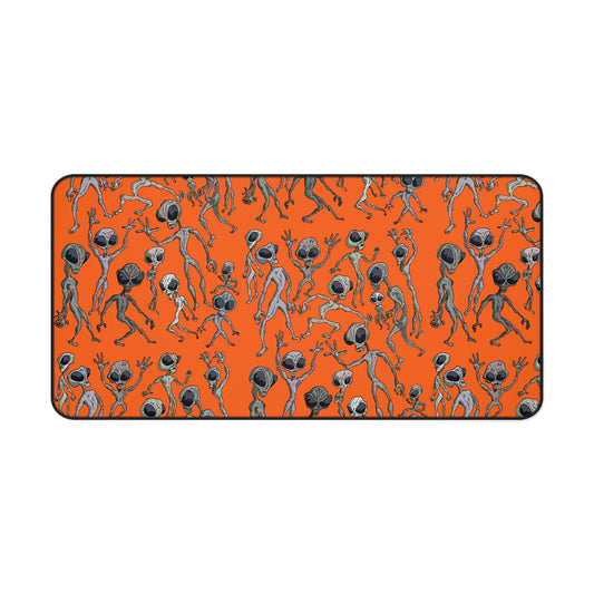 Alien Dance Party Desk Mat - Fun Office Accessory, Alien Decor, Gaming Mat, Unique Gift, Halloween Themed
