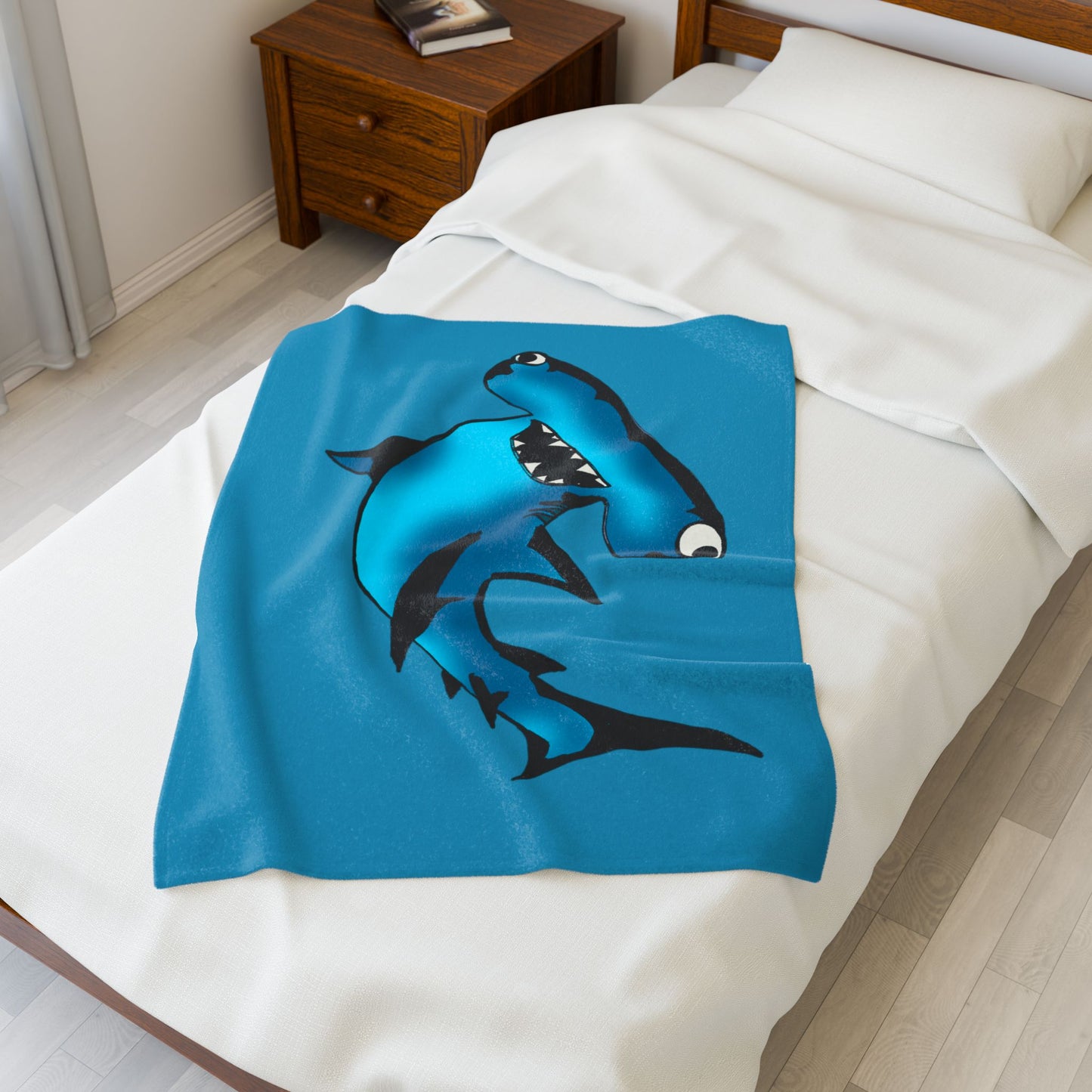 Shark Design Velveteen Plush Blanket – Cozy & Fun for Kids & Ocean Lovers