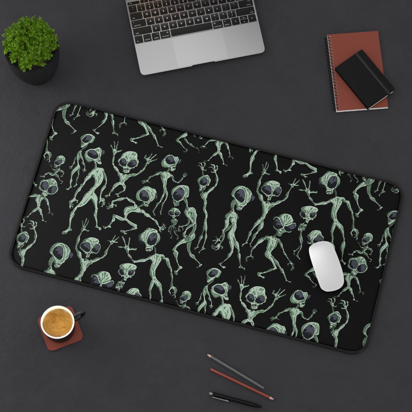 Alien Dance Party Desk Mat - Quirky Office Decor for Sci-Fi Lovers, Unique Gift for Gamers, Cool Workspace Accessories, Alien Print Desk Pad
