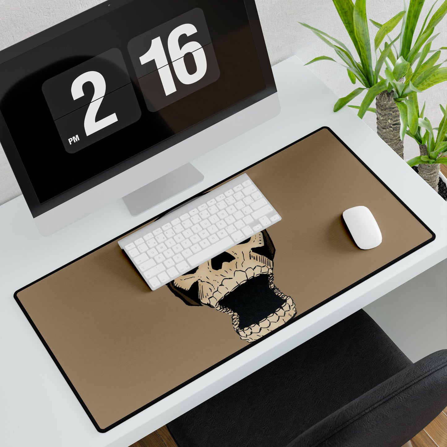 Screaming Skull Shock Desk Mat — Large Gaming/Work Mouse Pad and Card Playing Mat