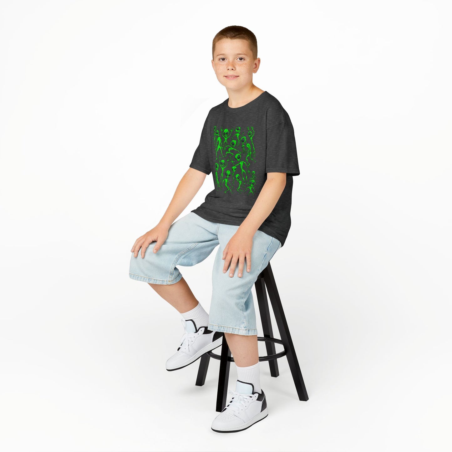 Kids Alien Dance Party T‑Shirt — Fun Green Alien Graphic Tee for Children