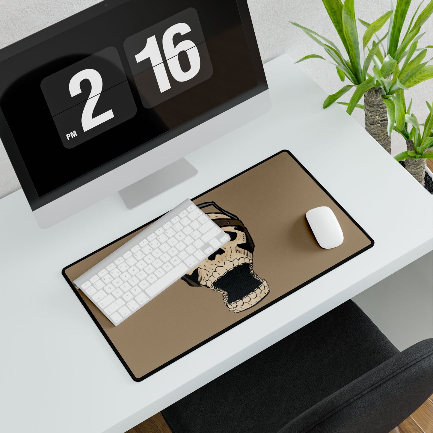 Screaming Skull Shock Desk Mat — Large Gaming/Work Mouse Pad and Card Playing Mat