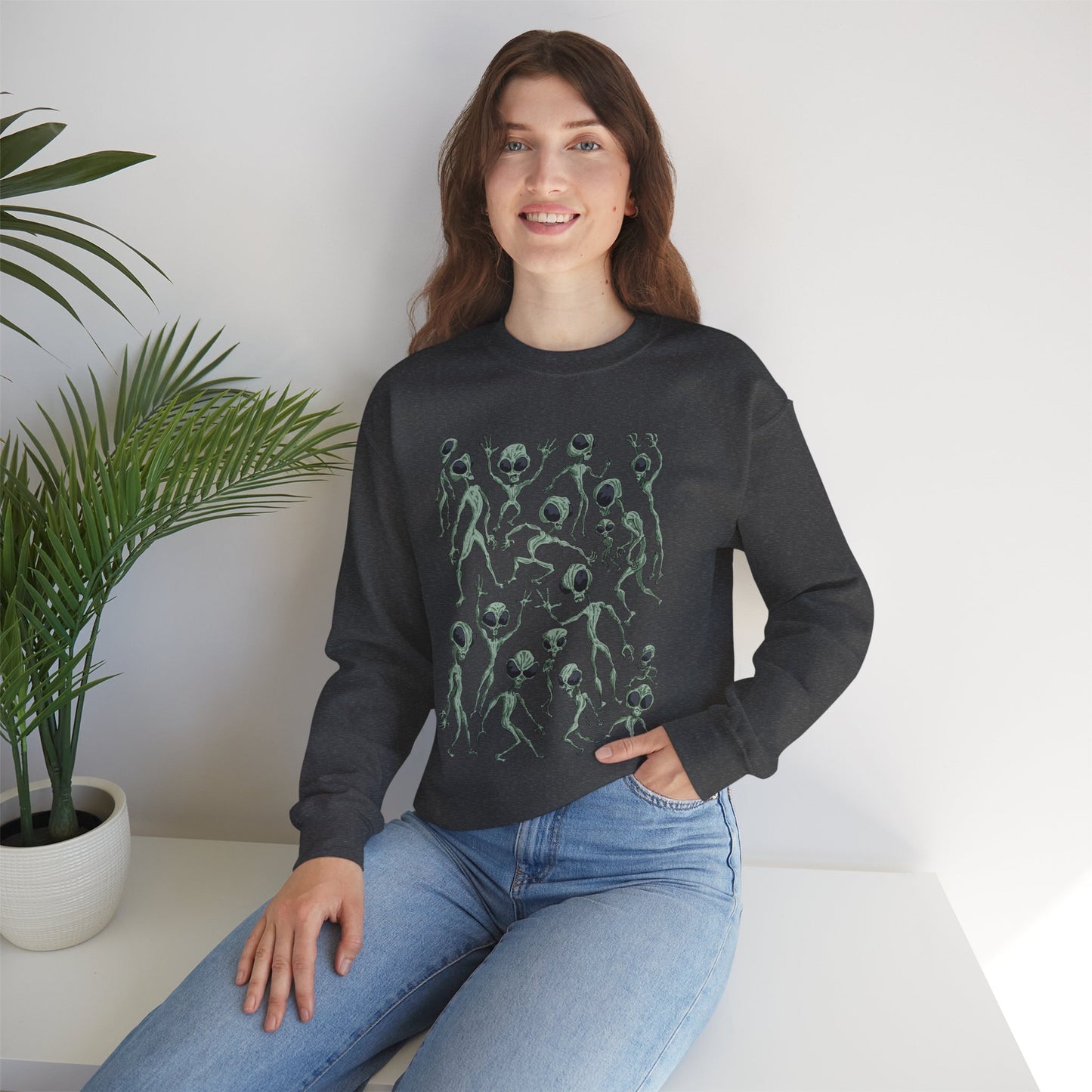 Alien Dance Party Crewneck Sweatshirt – Unisex Heavy Blend