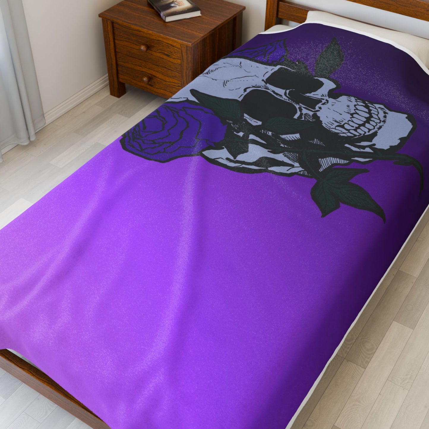 Purple Skull & Roses Velveteen Plush Blanket – Gothic Floral Throw