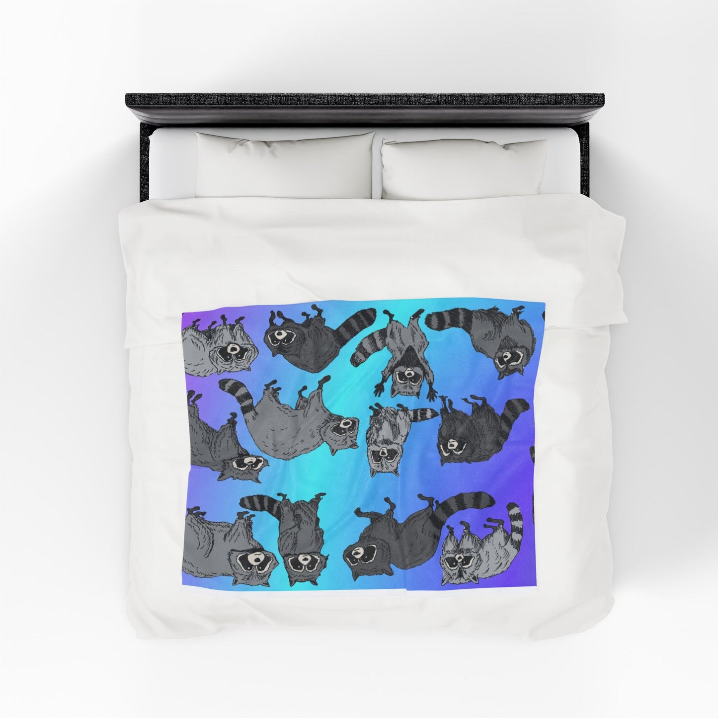 Raccoon Pattern Velveteen Plush Blanket — Cozy Blue Gradient Throw for Animal Lovers