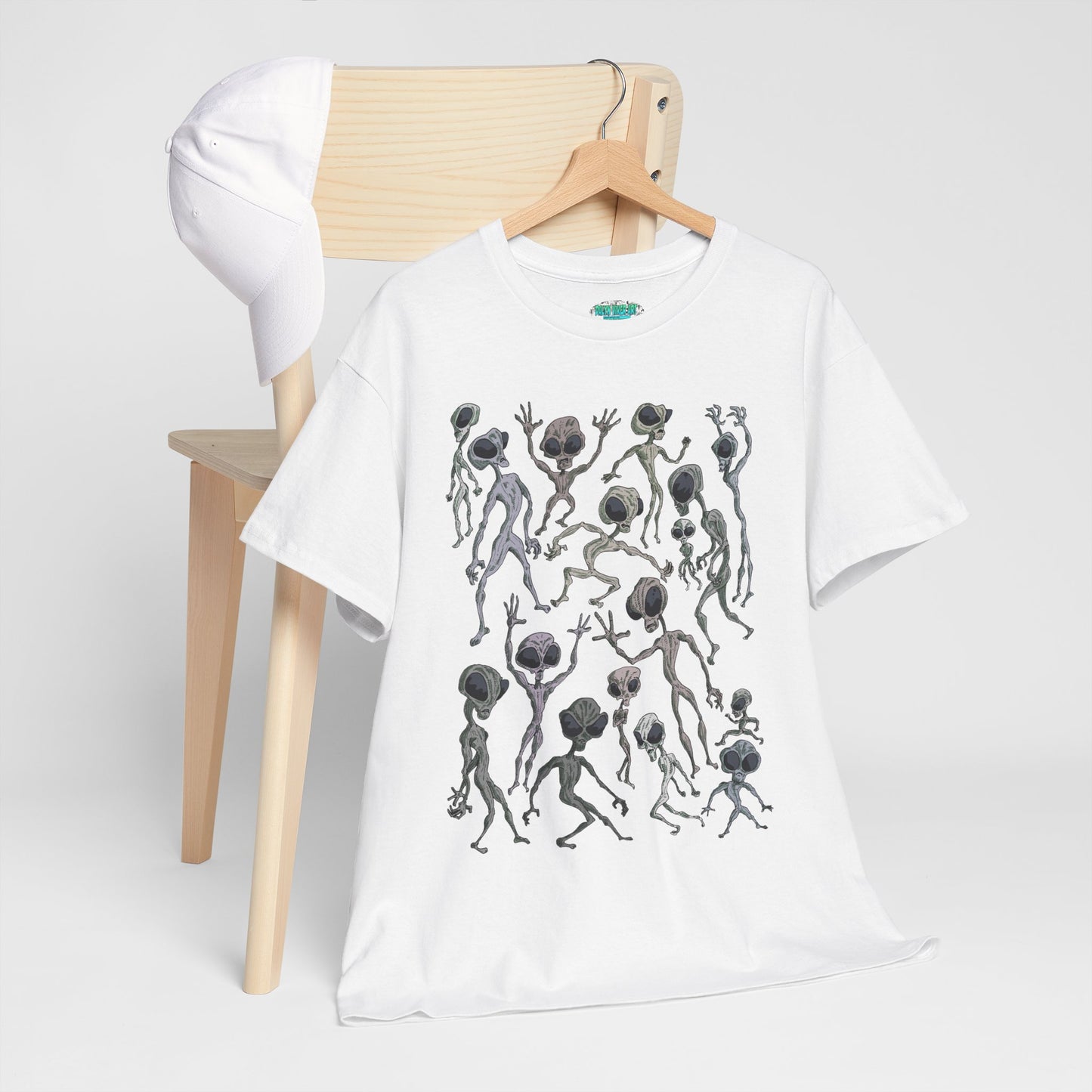 Funky Alien Dance Party Tee, Unisex Heavy Cotton Shirt, Fun Graphic Tee, Casual Wear for Parties, Unique Gift for Alien Lovers