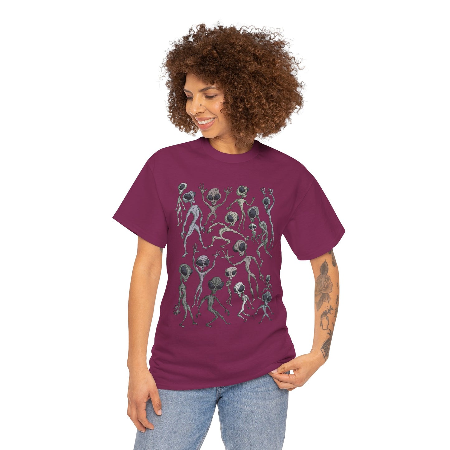 Funky Alien Dance Party Tee, Unisex Heavy Cotton Shirt, Fun Graphic Tee, Casual Wear for Parties, Unique Gift for Alien Lovers
