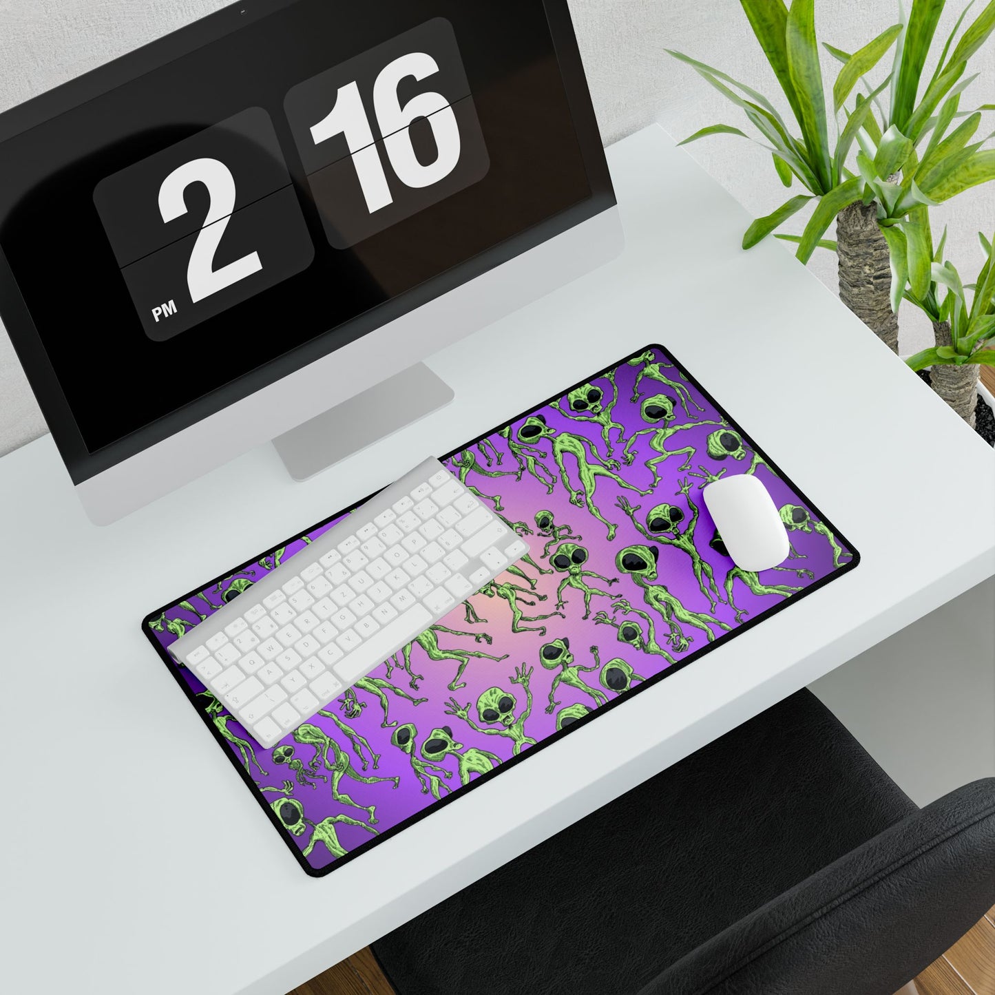 Alien Dance Party Desk Mat — Purple Green Extraterrestrial Gaming/Work Desk Pad